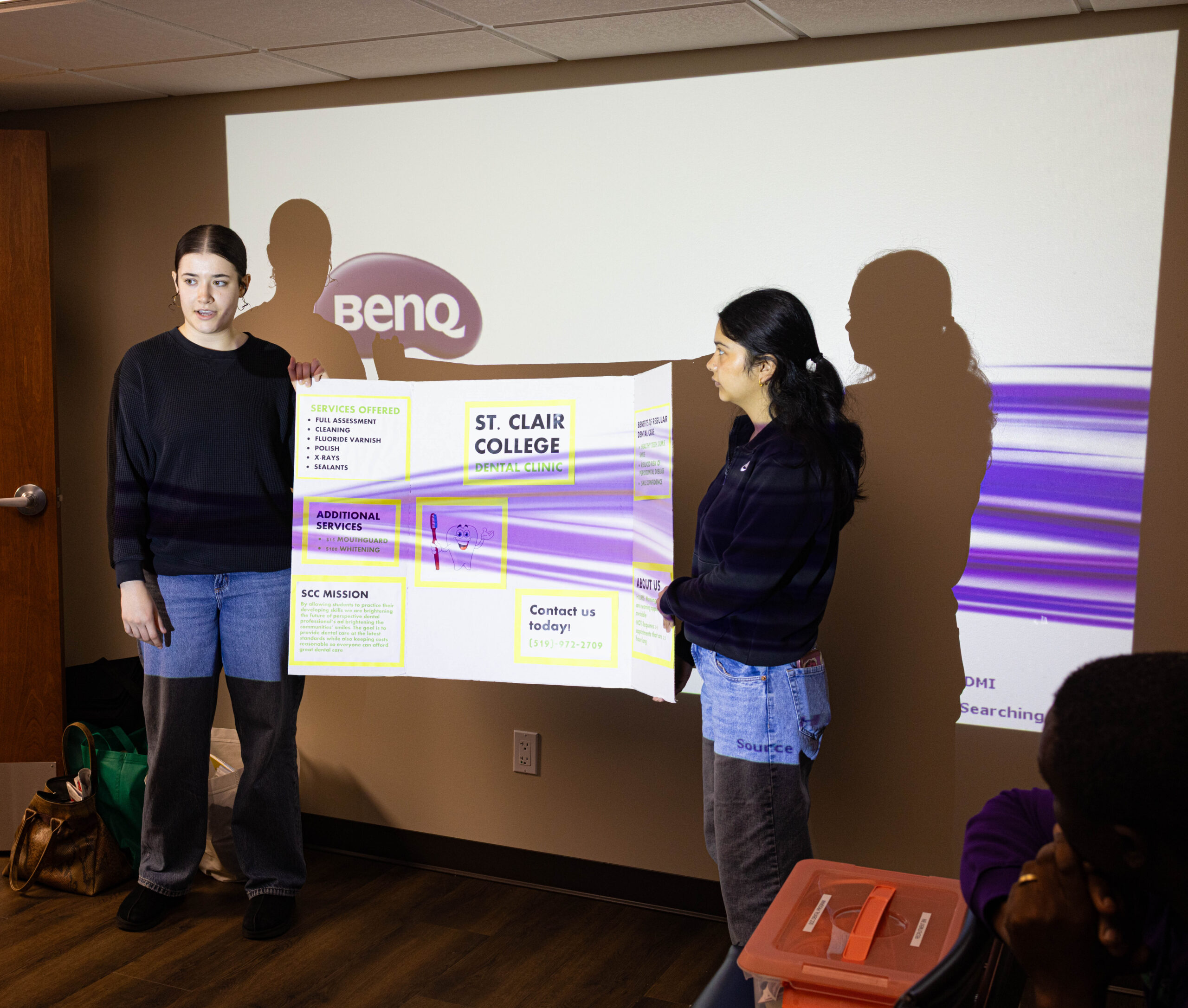 Presenters sharing community resources at Centre Maranata’s Orientation to Ontario workshop